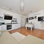 Mm Luxury Diamond & Silver Apartamento *