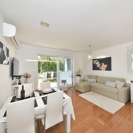 Mm Luxury Diamond & Silver Apartman Zadar