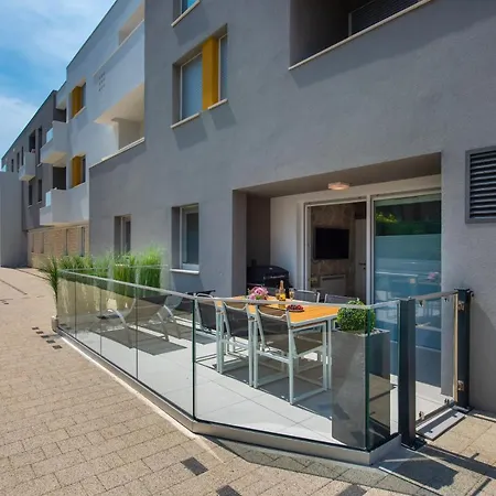 Mm Luxury Diamond & Silver Apartamento