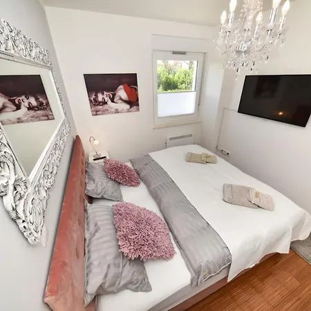 Apartman Mm Luxury Diamond & Silver