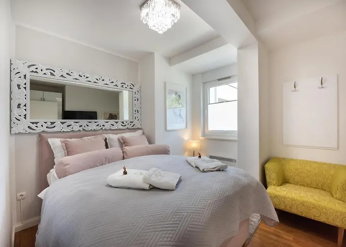 Mm Luxury Diamond & Silver *