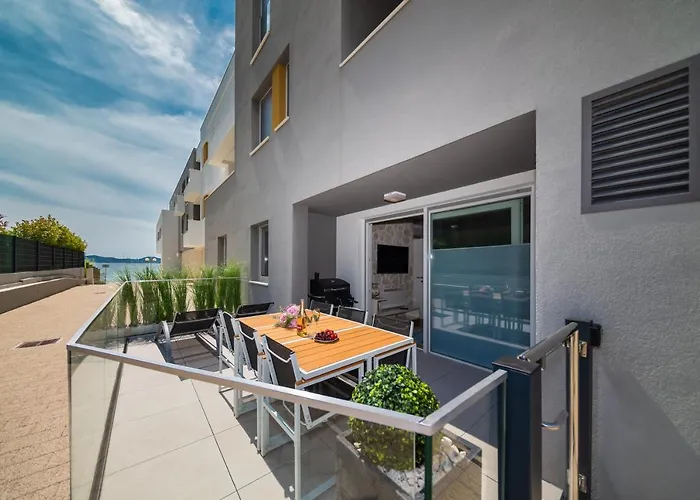 Mm Luxury Diamond & Silver Apartament